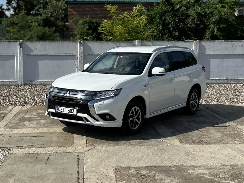 Mitsubishi Outlander, 2018