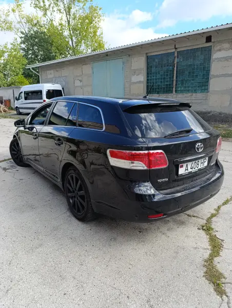 Toyota Avensis, 2010