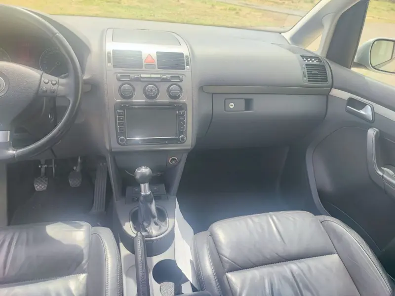 Volkswagen Touran, 2009