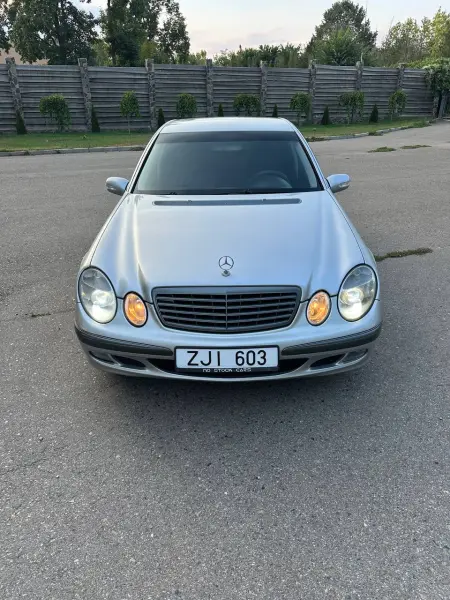 Mercedes-Benz E-Class, 2004
