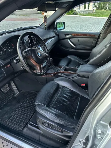 BMW X5, 2001