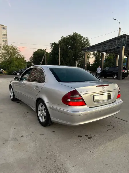 Mercedes-Benz E-Class, 2003