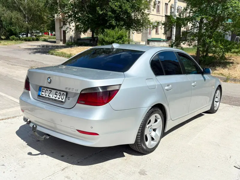 BMW 5 Series, 2005