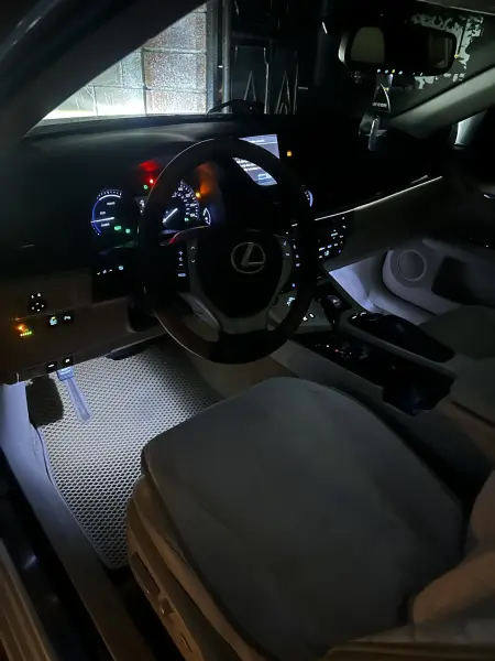 Lexus ES, 2014