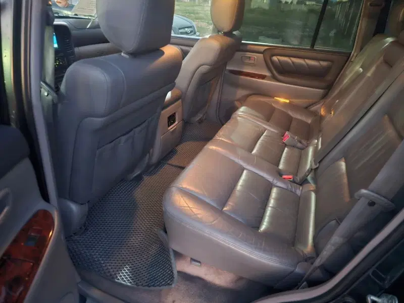 Toyota Land Cruiser, 2001
