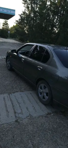 Nissan Primera, 2000