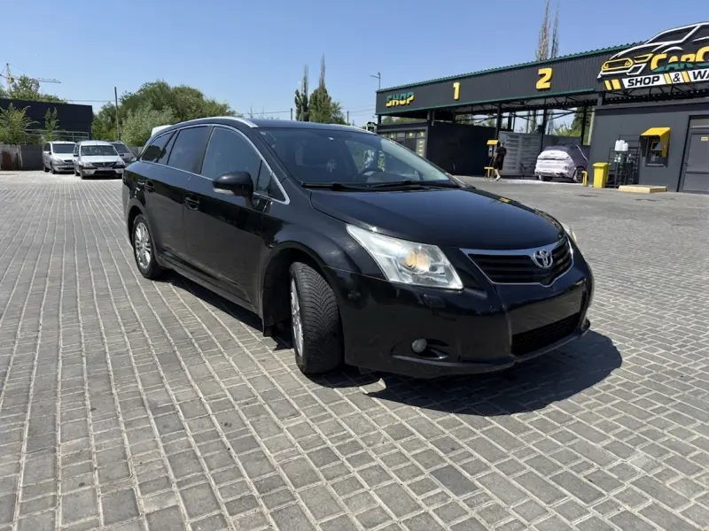 Toyota Avensis, 2010