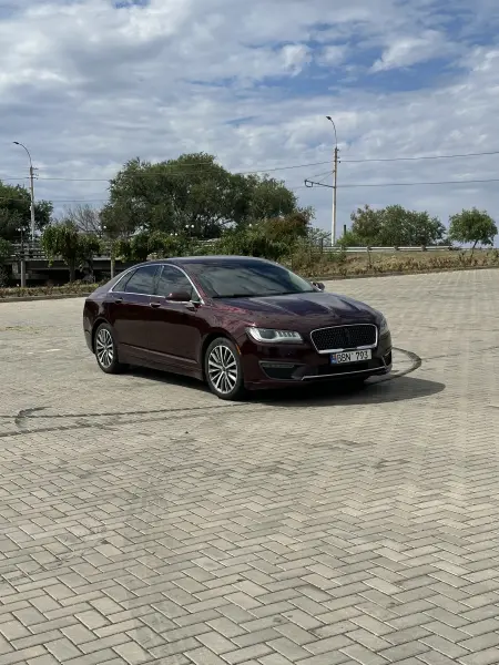 Lincoln MKZ, 2017