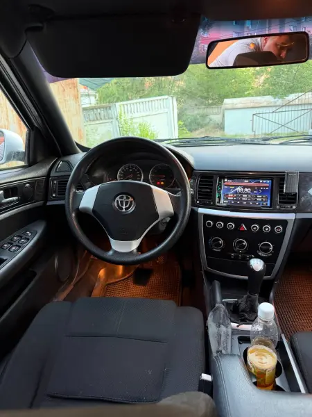 Toyota Camry, 2011
