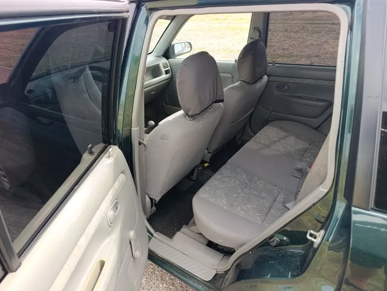 Mazda Demio, 2002