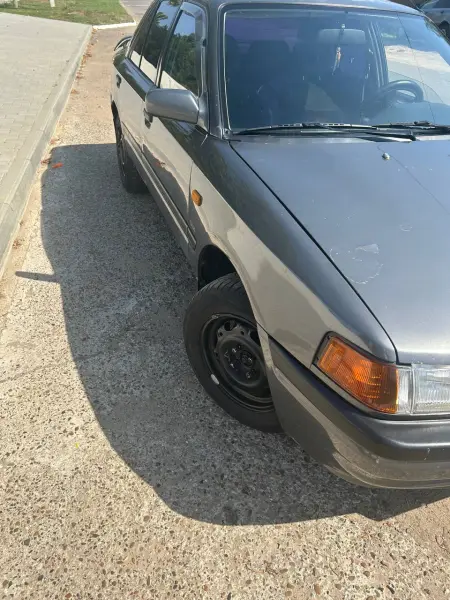 Mazda 323, 1995