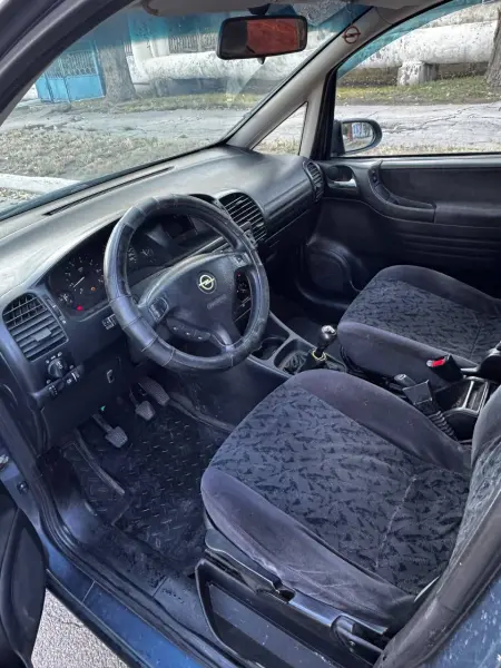 Opel Zafira, 2001