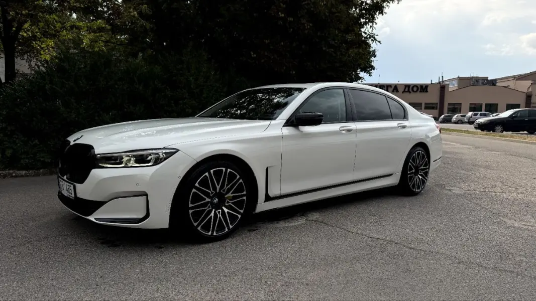 BMW 7 Series, 2021