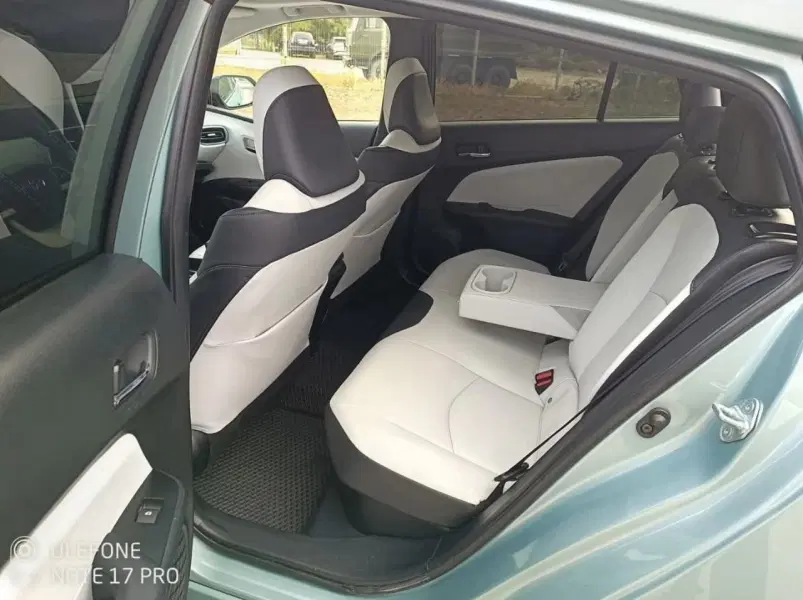 Toyota Prius, 2016