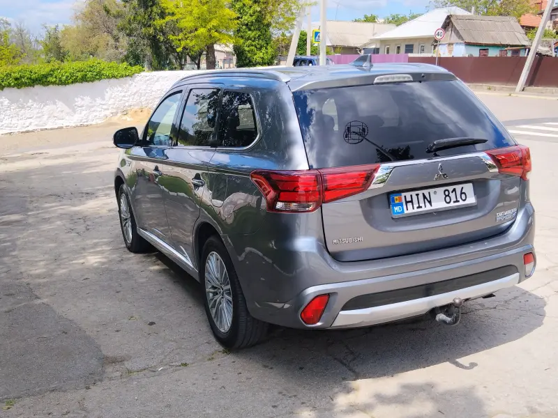 Mitsubishi Outlander, 2017