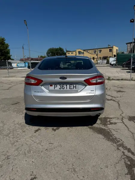 Ford Fusion, 2012