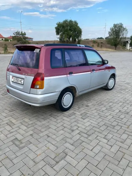 Mazda Premacy, 2001