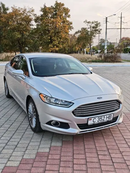 Ford Fusion, 2014