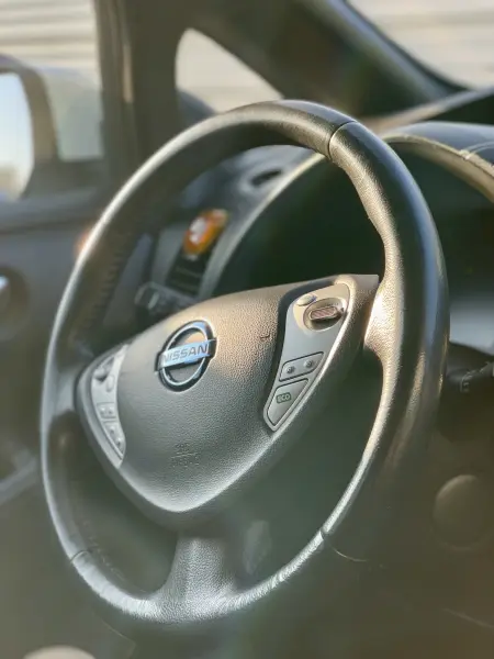 Nissan Leaf, 2012