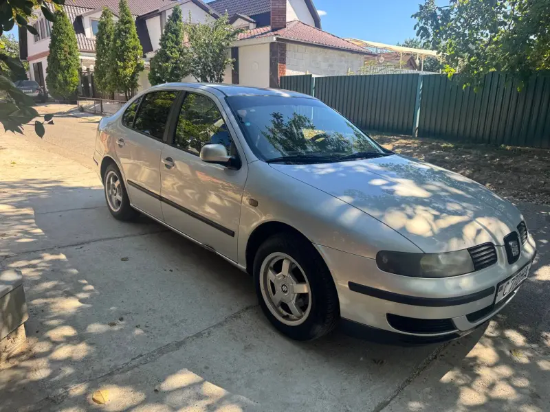 Volkswagen Golf, 2002