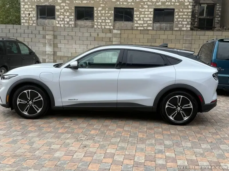 Ford Mustang, 2021