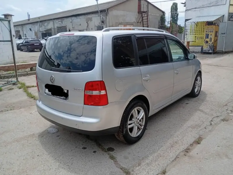 Volkswagen Touran, 2006