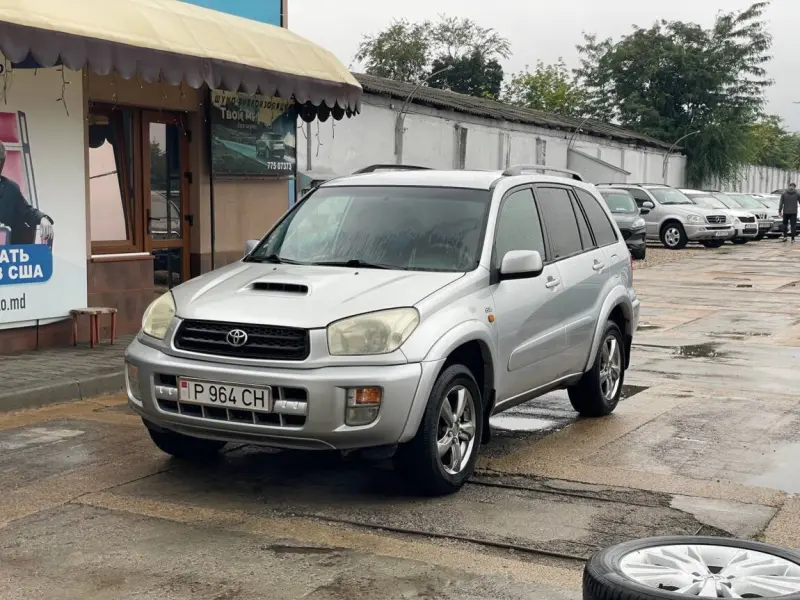Toyota RAV4, 2004