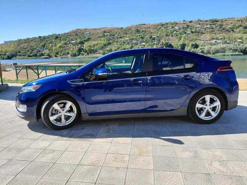 Chevrolet Volt, 2012
