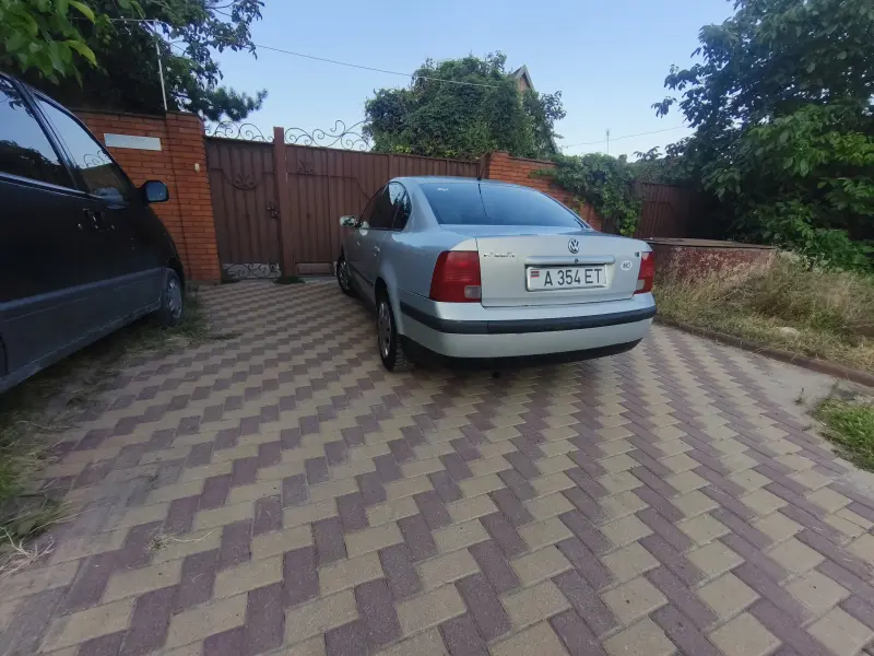Volkswagen Passat, 1998