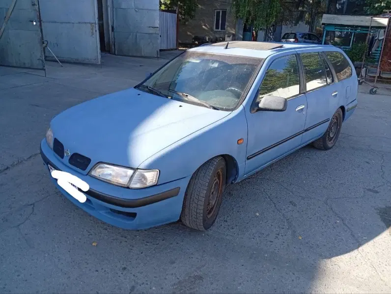 Nissan Primera, 1999