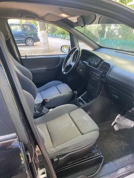 Opel Zafira, 2005