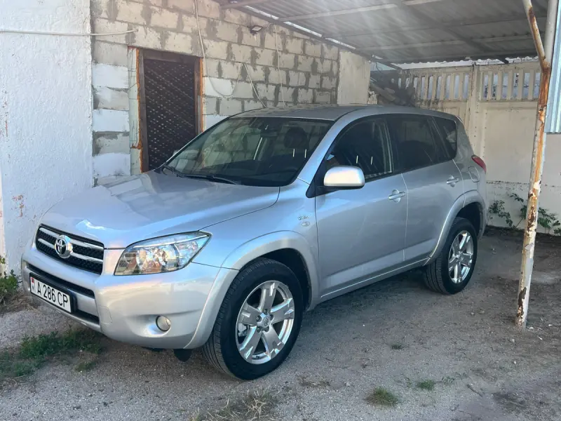 Toyota RAV4, 2007