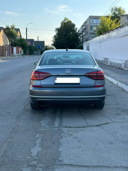 Volkswagen Passat, 2016