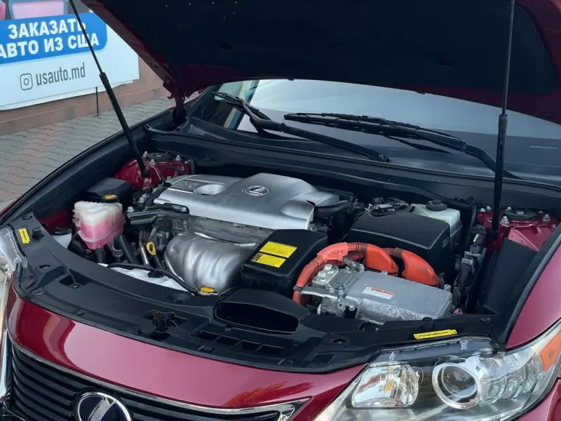 Lexus ES, 2013