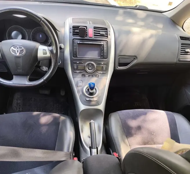 Toyota Corolla, 2012