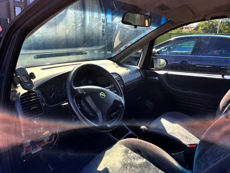 Opel Zafira, 1999