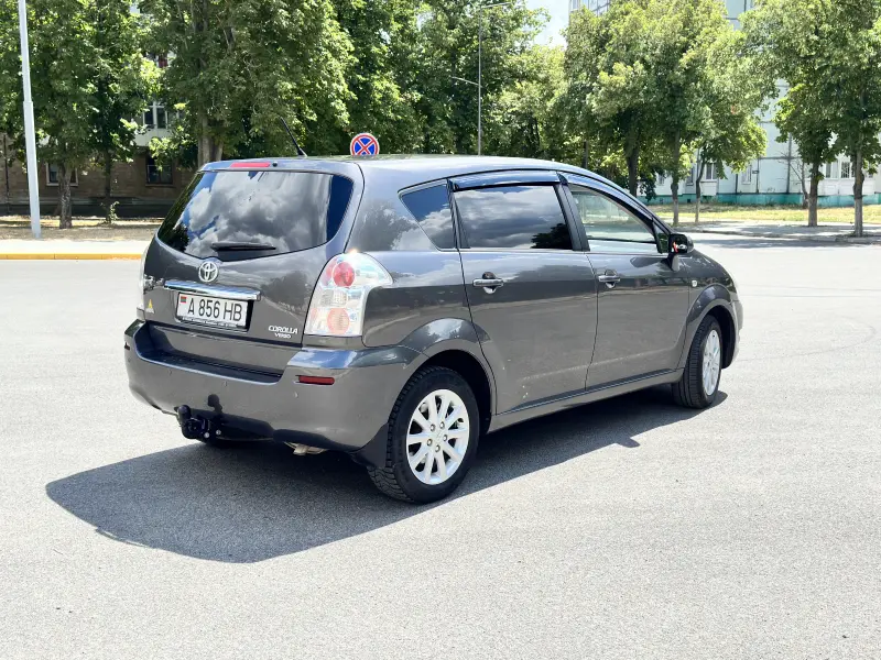 Toyota Corolla Verso, 2008