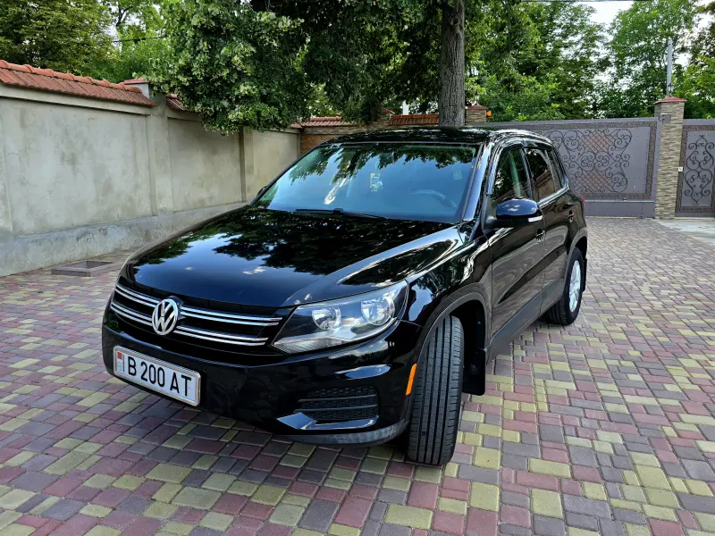 Volkswagen Tiguan, 2012