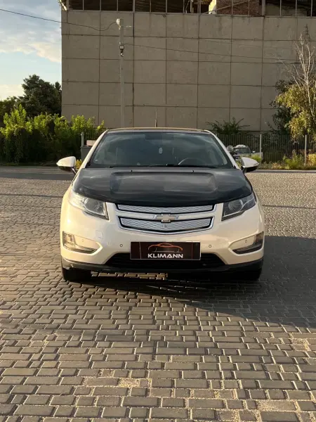 Chevrolet Volt, 2012