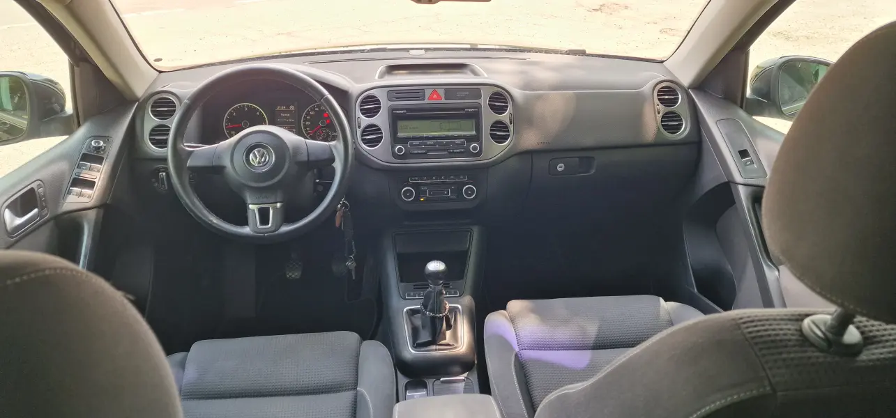 Volkswagen Tiguan, 2011
