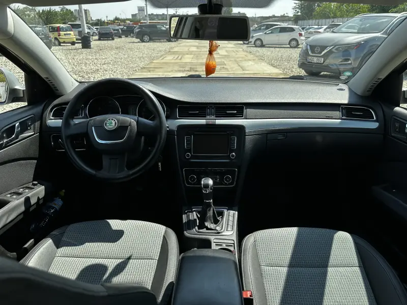 Skoda Superb, 2009
