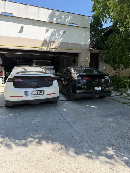 Chevrolet Volt, 2011