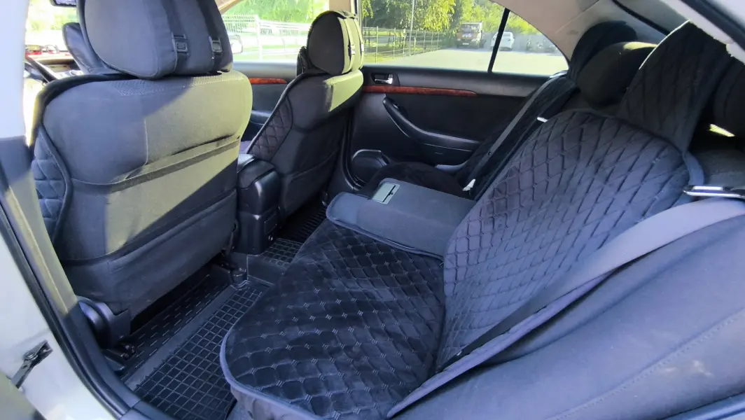 Toyota Avensis, 2004