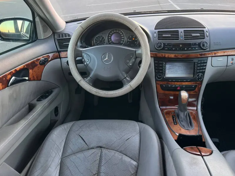 Mercedes-Benz E-Class, 2002