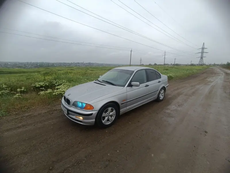 BMW 3 Series, 2000
