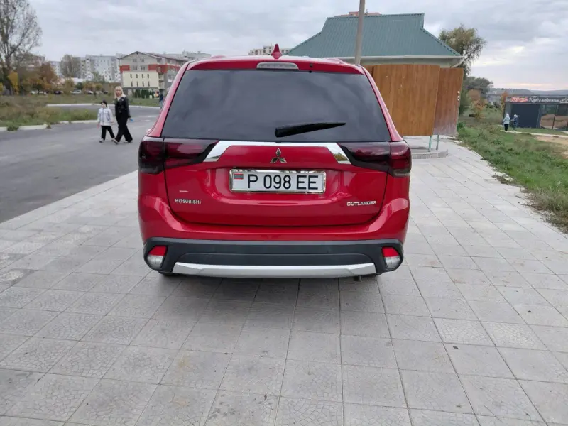 Mitsubishi Outlander, 2016