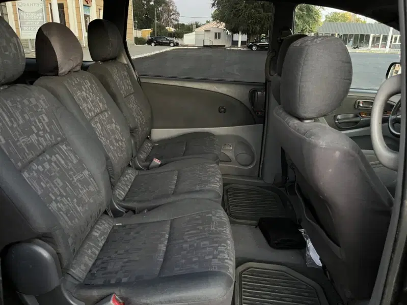 Toyota Previa, 2002