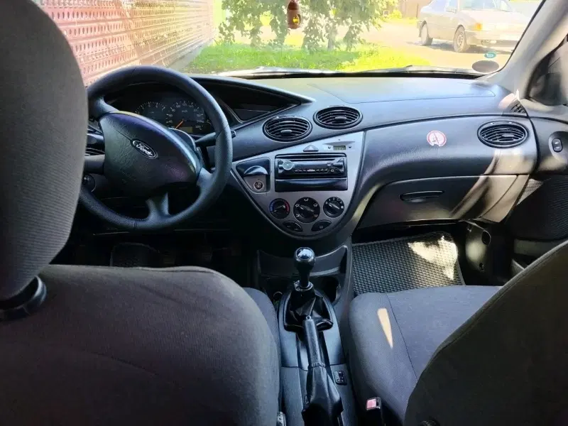Ford Focus, 2003