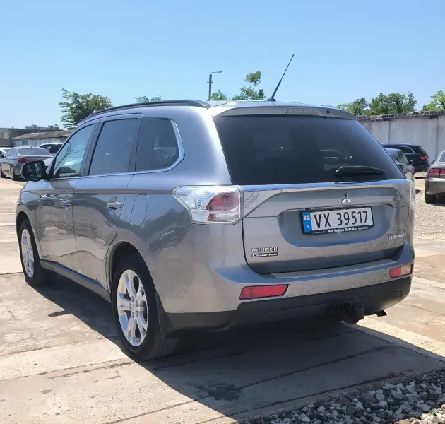 Mitsubishi Outlander, 2014