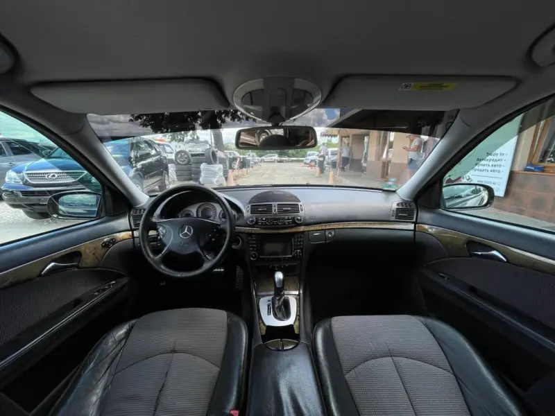 Mercedes-Benz E-Class, 2005